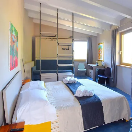 Holiday home Awesome In With Wifi